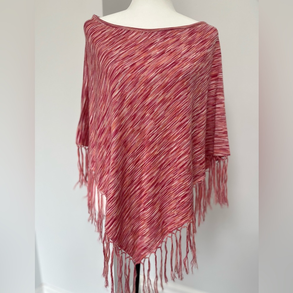 Fine-knit poncho